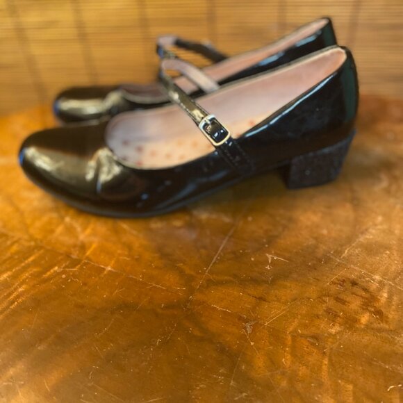 SO Girls Patent Leather Mary Jane with Sparkle Heel Size 5 EUC - Picture 4 of 6
